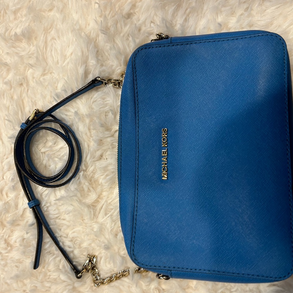 Micheal kors jet set bag